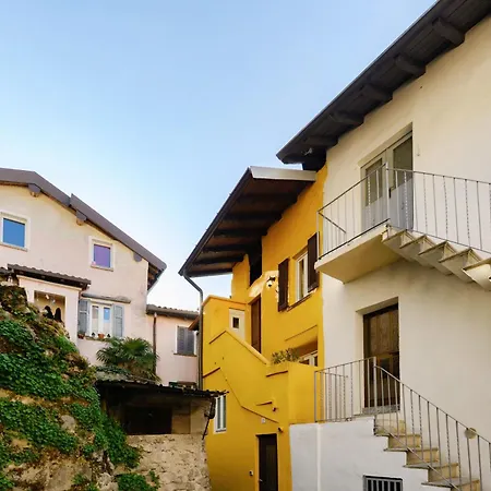 Yellow On Tatil Evi